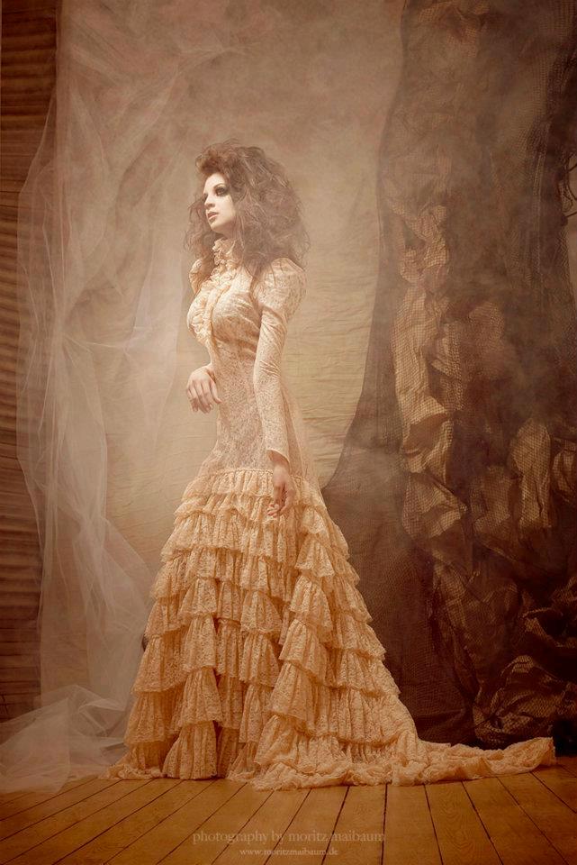 lisa-ussler-highfashion.jpg